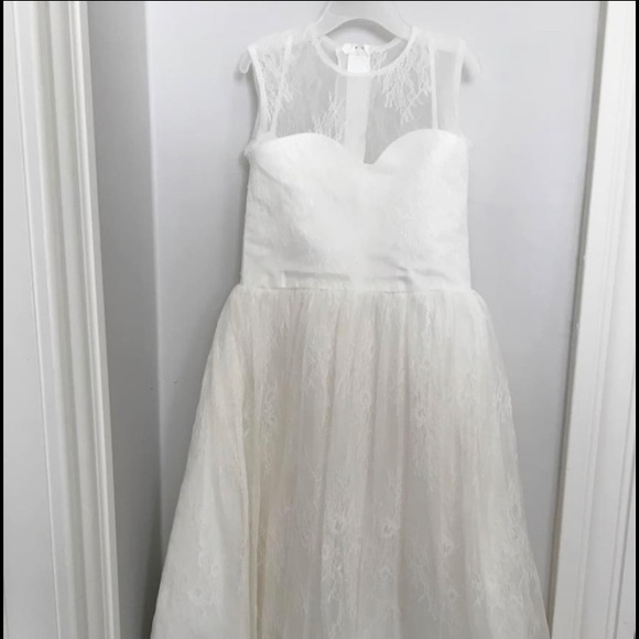 Hello! I am a Lace Flowergirl Dress! 🤍 - Picture 2 of 3